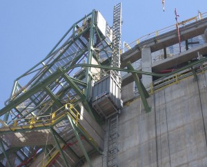 Industrial elevators Geda SH1600 material and persons