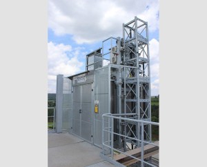 Industrial elevators Geda SH1600 material and persons