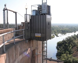 Industrial elevators Geda SH1600 material and persons