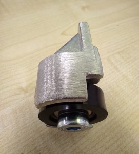 Rolka prowadząca prawa do sań Geda Lift