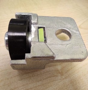 Rolka prowadząca prawa do sań Geda Lift