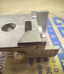 Osłona rolki prowadzącej do sań prawa