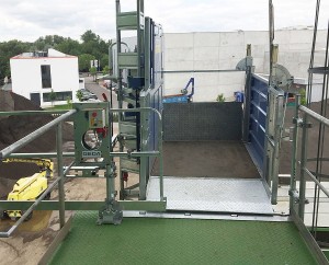 Geda 500 ZP P - personal and material permanent hoist