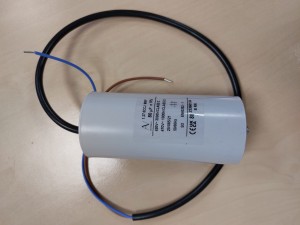Kondensator startowy 80uF