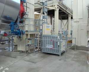 Geda 500 ZP P - personal and material permanent hoist