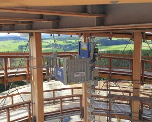 Geda 500 ZP P - personal and material permanent hoist